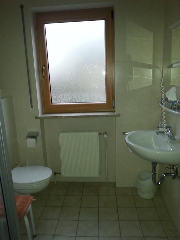 Brucker Gastehaus Hotel Fuerstenfeldbruck Habitación foto